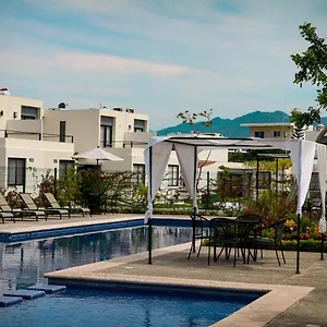 https://casa-mayawell.hotelspuertovallarta.org